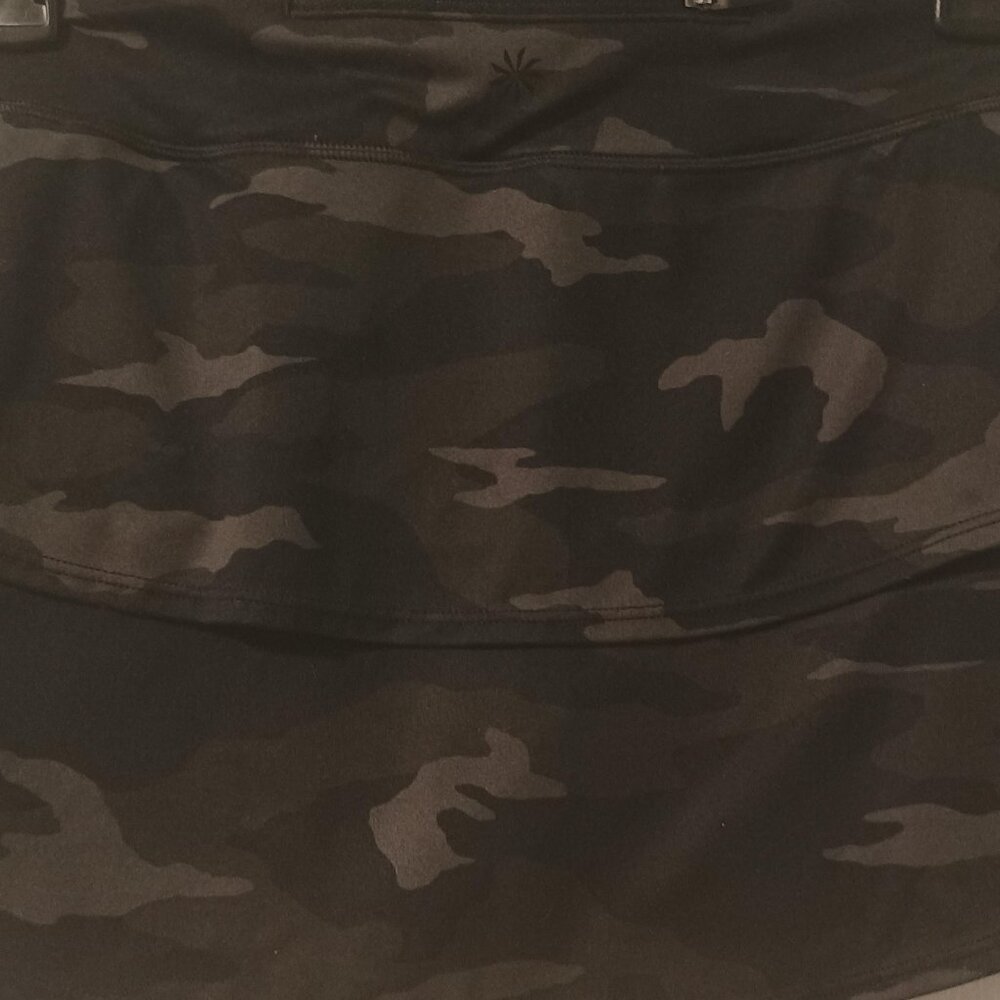 Athleta Girl/Swing Skort/Girls M 8-10/Black Gray Camo/Athletic Activewear - Picture 4 of 10